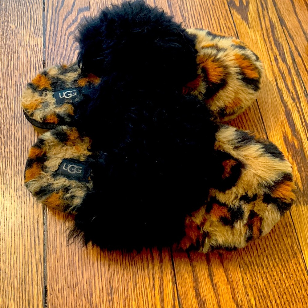 Girls UGG size 3 leopard slippers